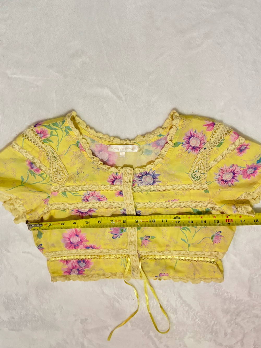 LOVESHACK FANCY Women’s Yellow Floral Crochet-Trim Tie-Front Crop Top - Picture 13 of 13